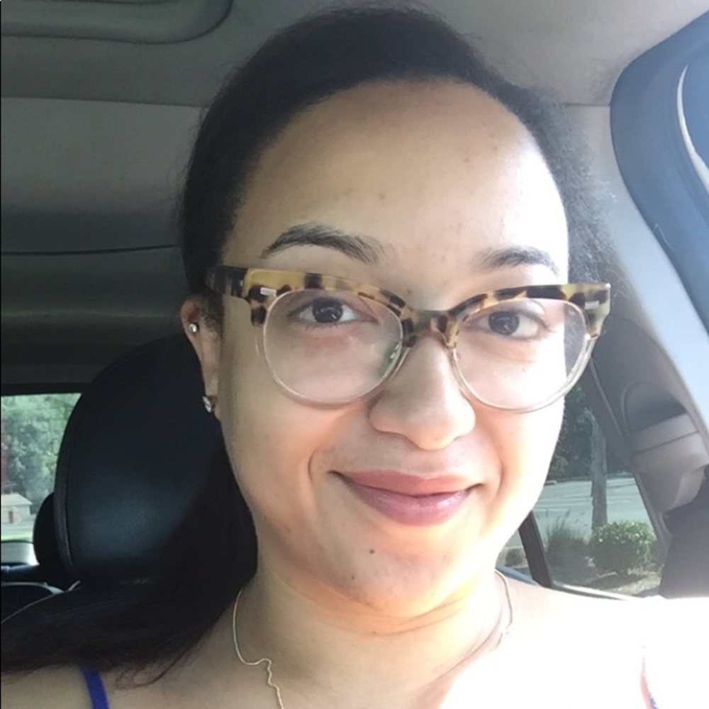 Meet your Posher, Tori